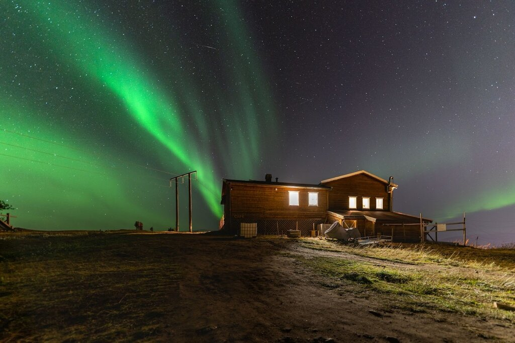 Northern Lights & Cozy Nights: Planning a Romantic Getaway in Iceland