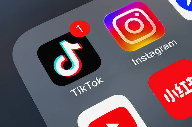 What Are Aesthetic Fonts and Why Does Everyone on TikTok Use Them?